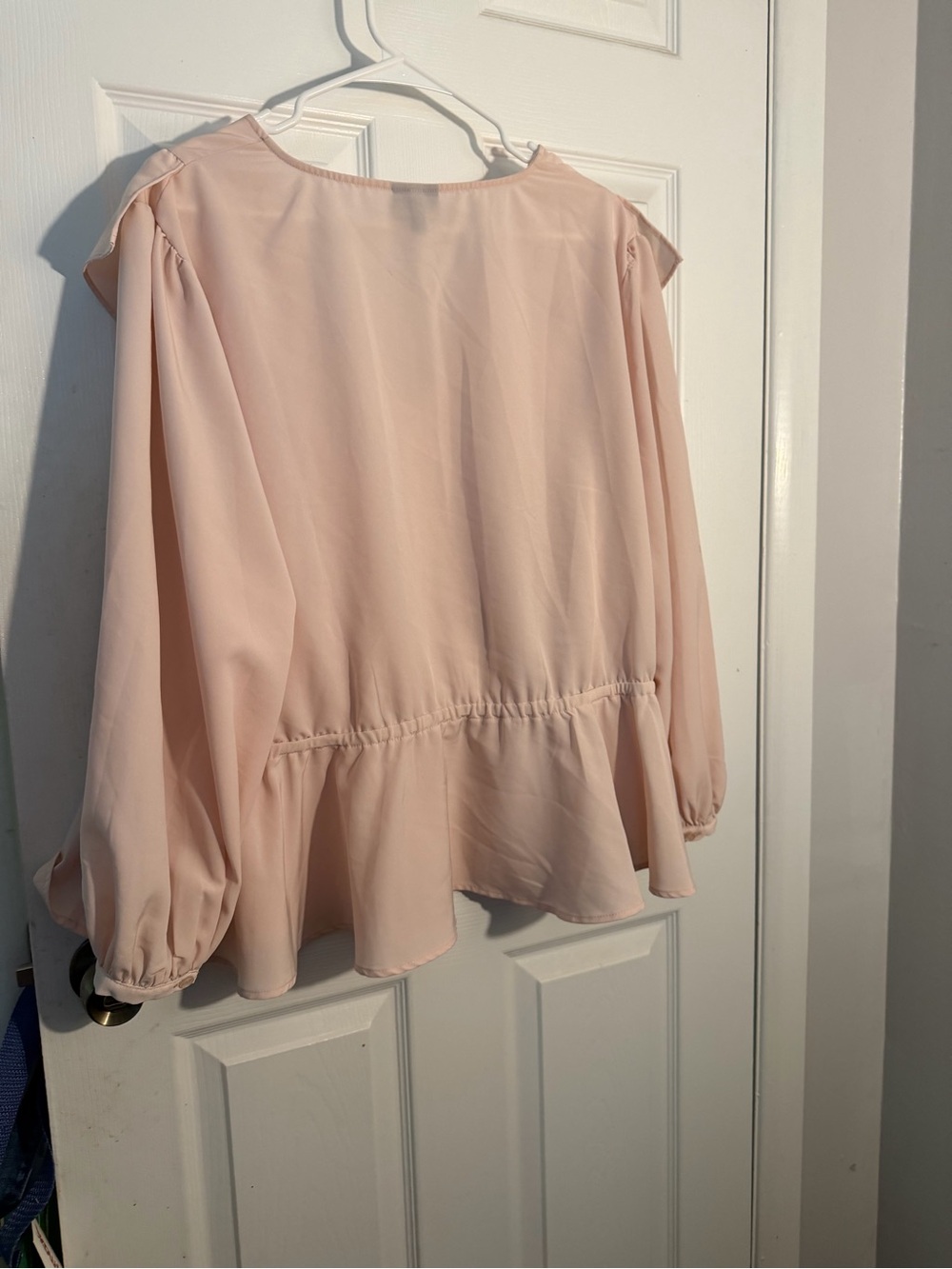 Who What Wear Light Pink Ruffle V-Neck Blouse - Picture 4 of 4